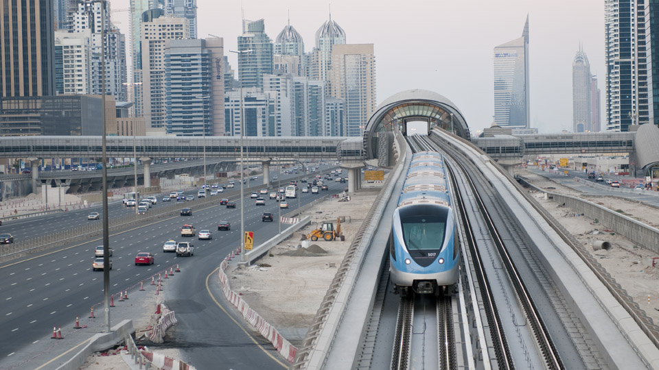 Вся правда о метро в Дубае в 2023 году: проблемы и перспективы